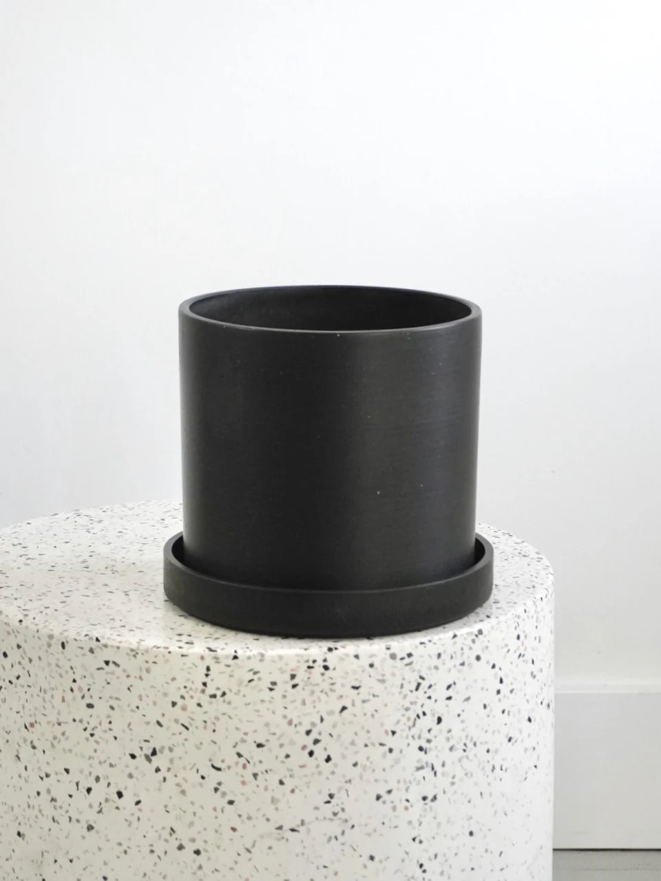 Kanso Recycled Pot, Medium 7" (Multiple Colours) - Image 5